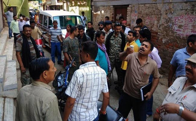 बिहार : नवादा में कोचिंग में छात्रा का यौनशोषण, आरोपित की पत्नी ने वायरल किया वीडियो