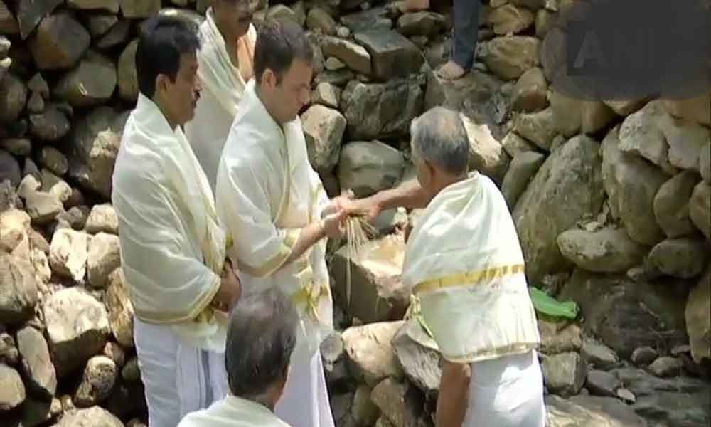 Rahul Gandhi did rituals near Papanashini river