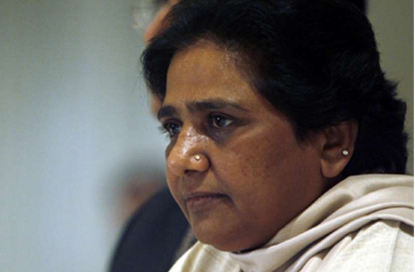 CBI registers FIR against Mayawati
