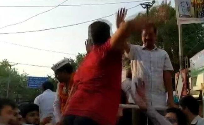 Arvind Kejriwal slapped a man during a road show