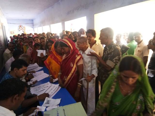 Polling average 73.7 percent in Deoghar