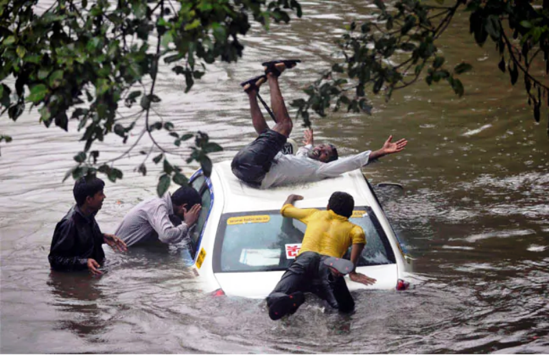 मुंबई में भारी बारिश की आशंका अब तक 4 की मौत