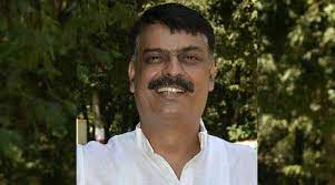 central government has back stabbed middle class in budget-rajesh thakur