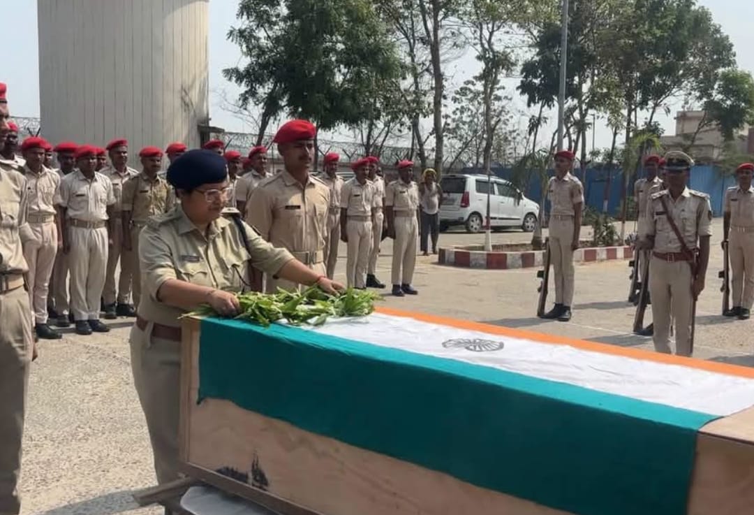 लखीसराय में सिपाही विकास कुमार को दी गई श्रद्धांजलि