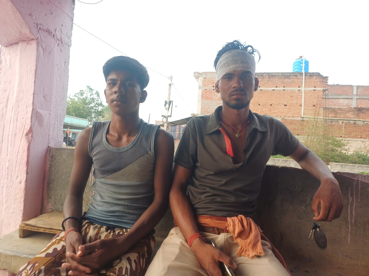 मवेशी चराने को लेकर दो पक्षों में मारपीट,दो घायल।