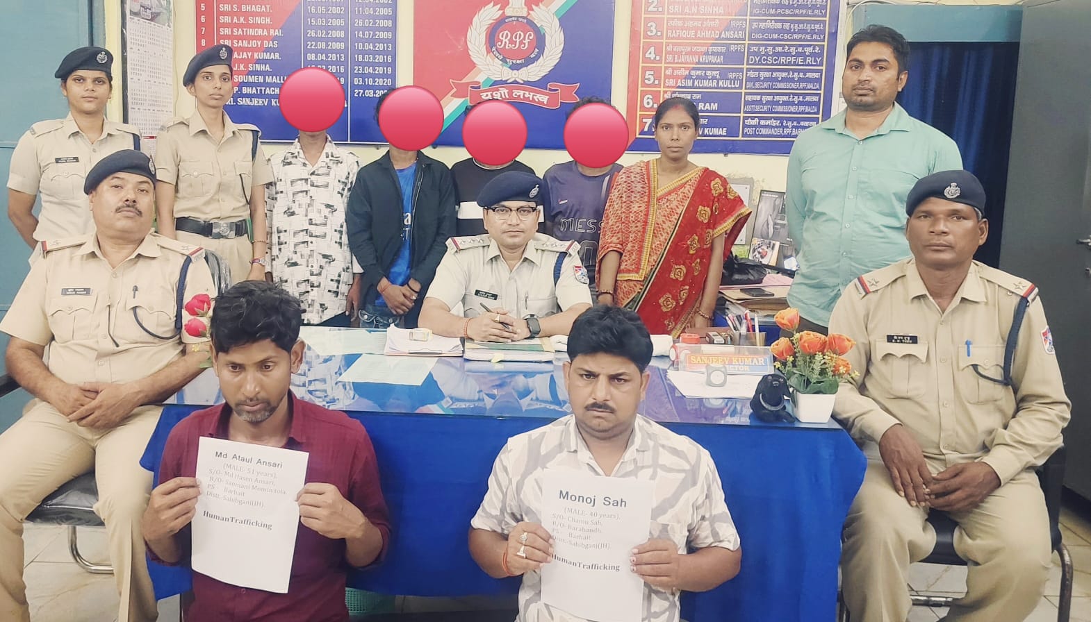 बरहरवा रेलवे स्टेशन में चार नाबालिग बच्चों का रेस्क्यू एवं मानव तस्करी में संलिप्त दो व्यक्तियों की गिरफ्तारी