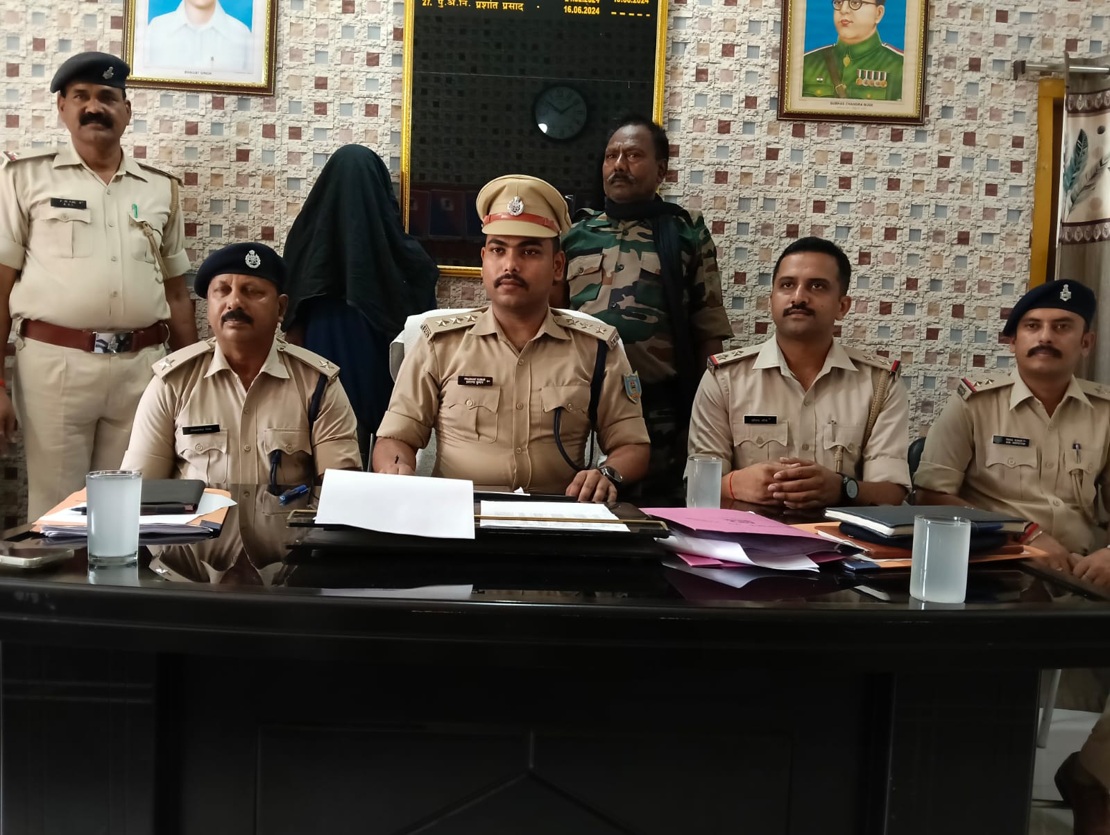 पलामू में लेवी कनेक्शन का खुलासा, हाइवा जलाने वाला शातिर अपराधी गिरफ्तार