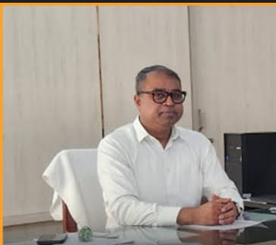 असम में एसीएस अधिकारी रिश्वत लेते गए पकड़े। घर से बरामद हुए 48.38 लाख रुपए, ½ किलो से अधिक सोना व बैंक एफडी रसीदें।
