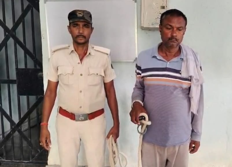 पुलिस ने देसी कट्टे के साथ एक व्यक्ति को गिरफ्तार कर भेजा जेल