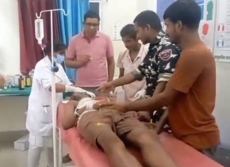 गाली गलौज का विरोध करने पर लाठी डंडा एवं लोहे के रोड से मार कर एक युवक को किया जख्मी, मामला पहुंचा थाना