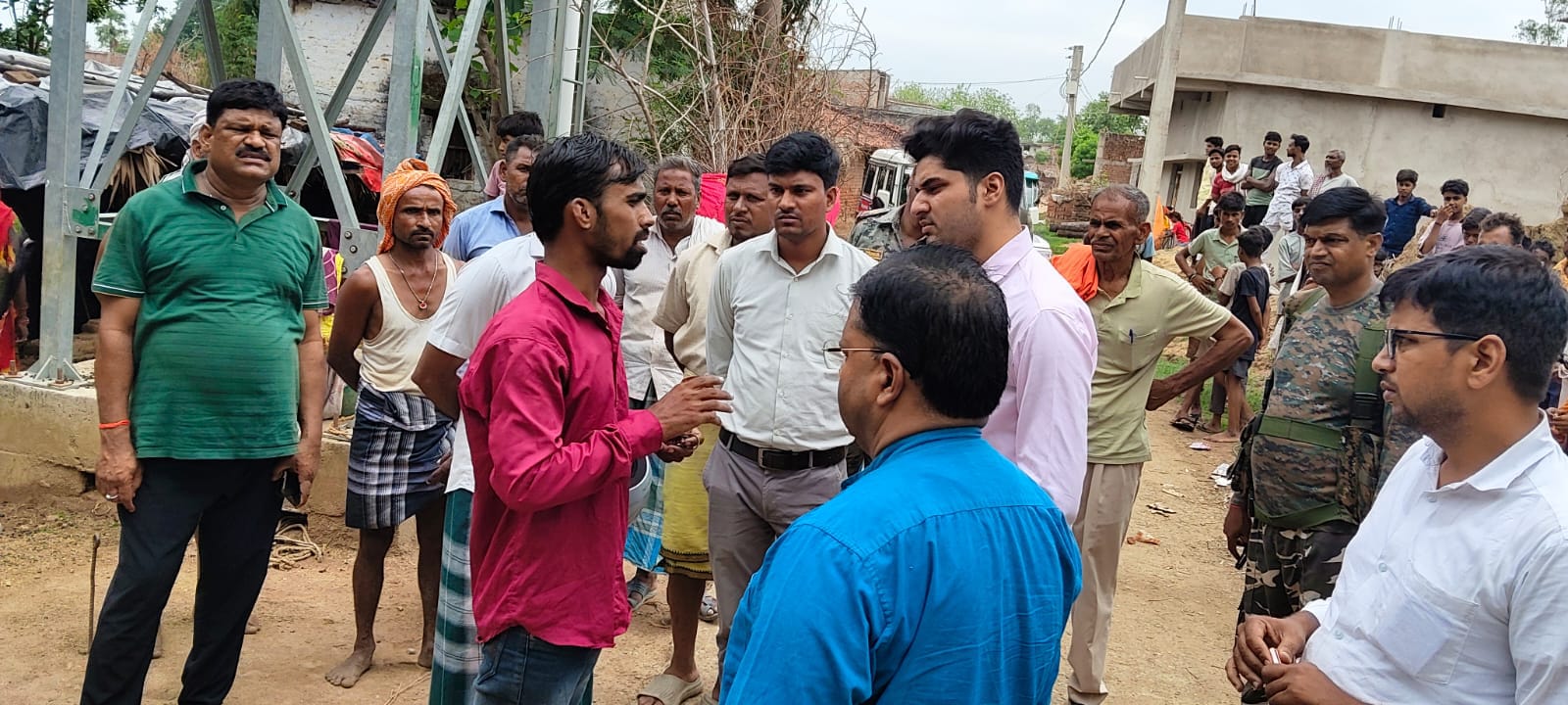 डटमी निवासी कैलाश यादव की हत्या के बाद जिला प्रशासन सख्त