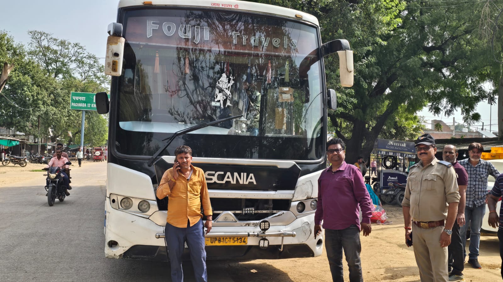 टूरिस्ट परमिट पर भाड़ा ढो रही फौजी ट्रैवल्स की एसी बस पकड़ी, 37 हजार का चालान