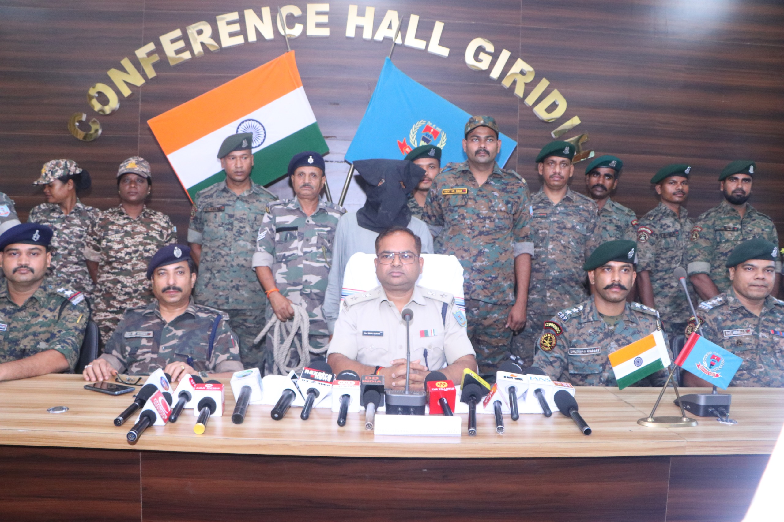 नक्सल के खिलाफ जारी अभियान में गिरिडीह पुलिस को मिली बड़ी सफलता, 25 लाख के इनामी शीर्ष नक्सली अजय महतो गिरफ्तार