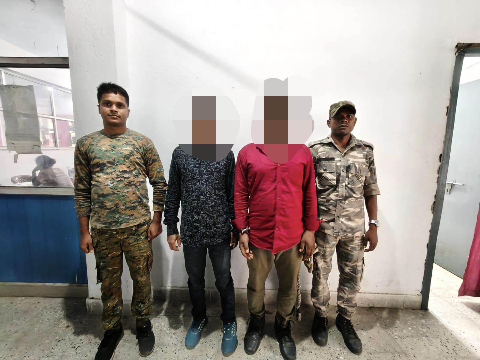 पीएलएफआई उग्रवादी संगठन के दो सक्रिय सदस्य गिरफ्तार