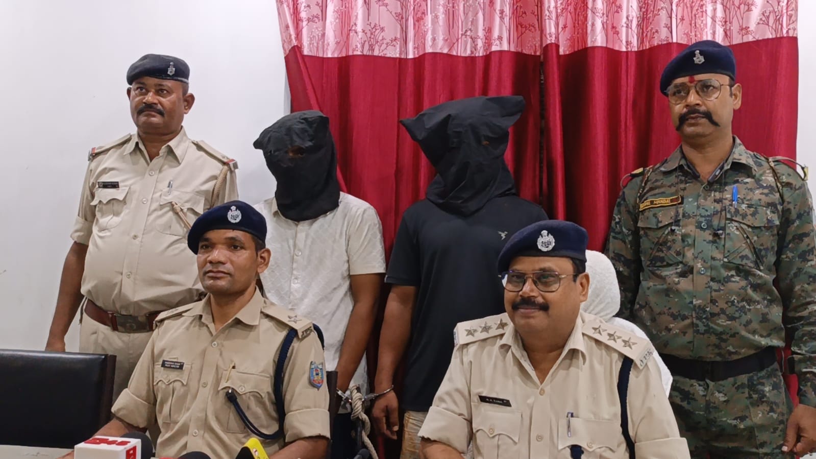 गिरिडीह: आरटीओ अधिकारी बनकर ठगी करने वाले दो साइबर अपराधी गिरफ्तार