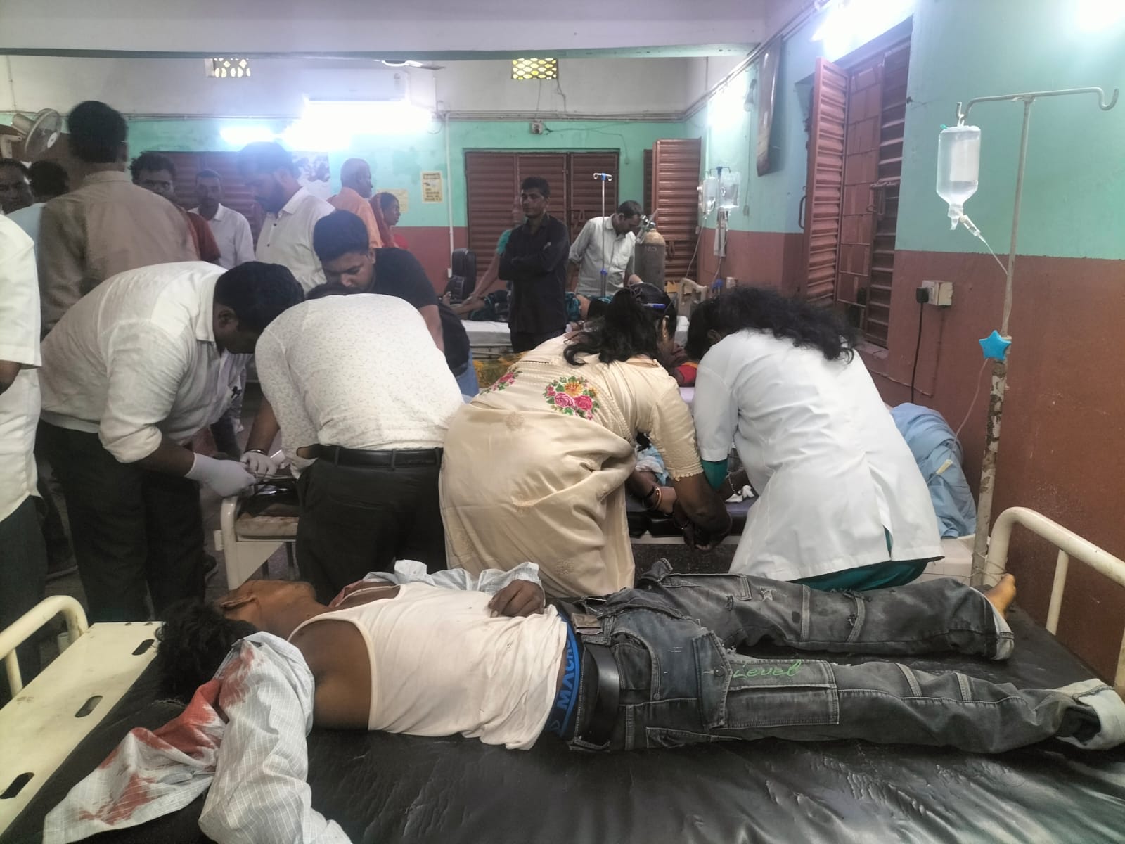 बालूमाथ में दो बाइकों की आमने-सामने टक्कर, तीन की मौत; तीन गंभीर घायल रिम्स रेफर