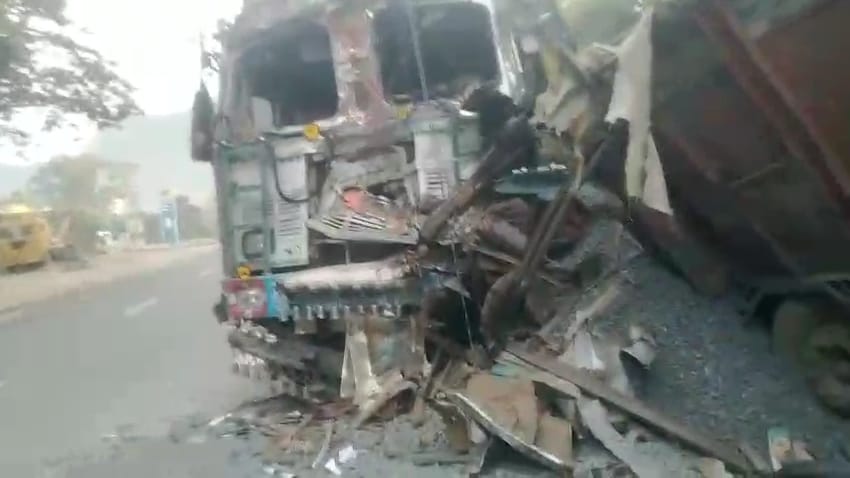 कोडरमा में अलग – अलग सड़क दुर्घटना में तीन की मौत