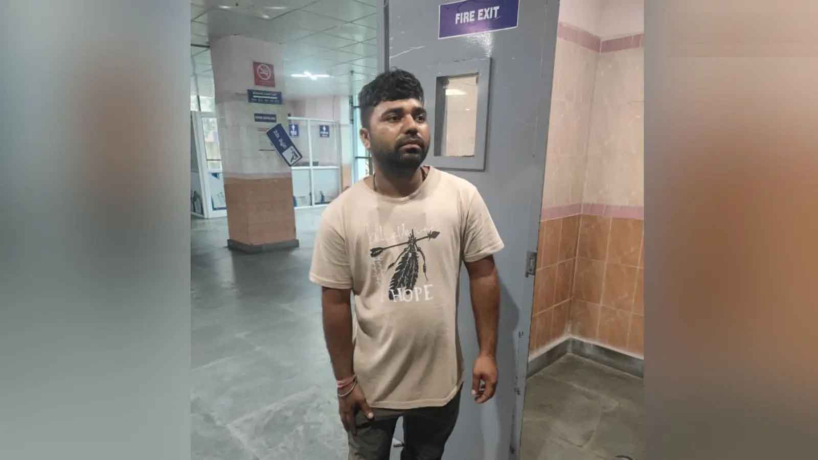 रांची के सदर अस्पताल की लिफ्ट में फंसा युवक, दो घंटों की मशक्कत के बाद निकाला गया बाहर
