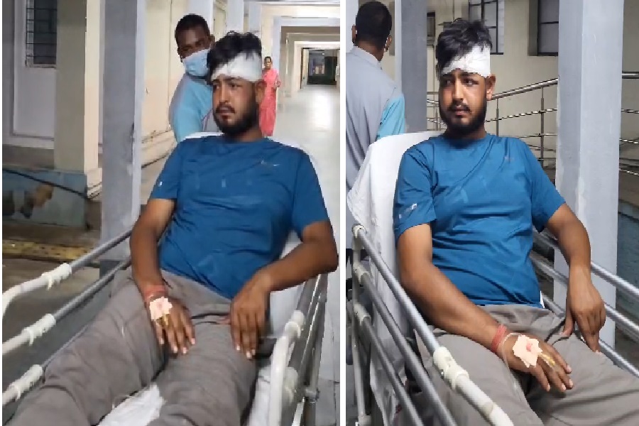 जमशेदपुर में बेखौफ अपराधियों का तांडव: सिदगोड़ा में युवक पर चापड़ से जानलेवा हमला, 10 हजार लूटकर फरार
