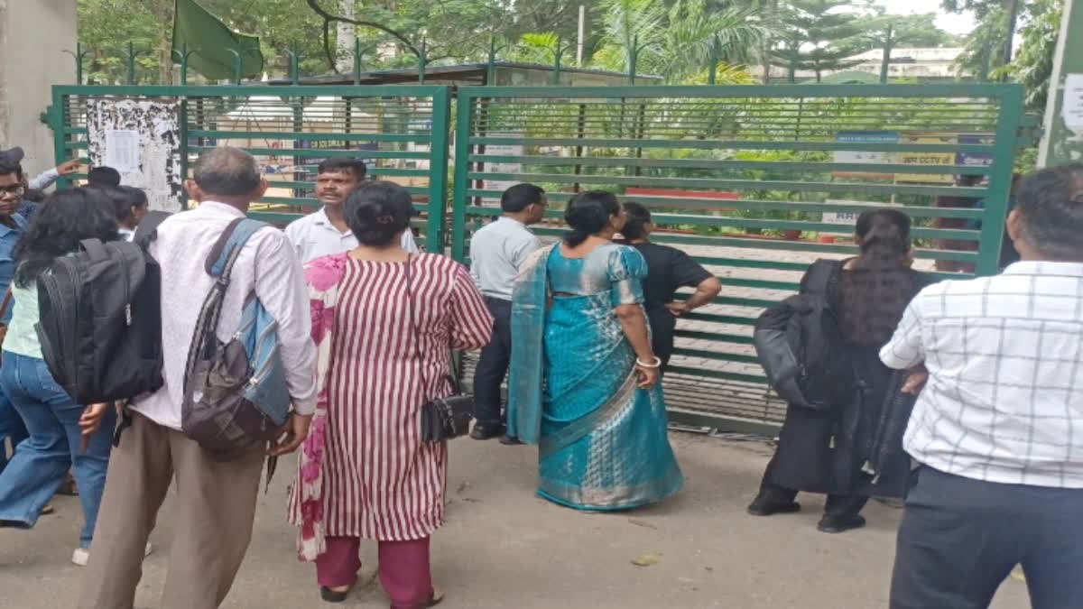 NEET-PG परीक्षा को लेकर रांची में कड़ी सुरक्षा, चार केंद्रों पर एग्जाम जारी