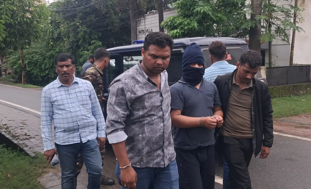 एटीएम कैश वैन से 93 लाख की लूट, 20 दिन तक साधु बनकर आरोपियों तक पहुंची पुलिस