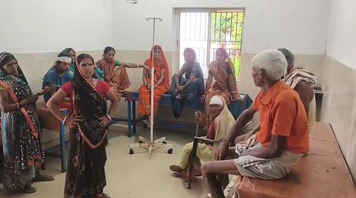 जमीन विवाद में मारपीट, कई लोग घायल, इटखोरी थाना में दोनों पक्षों की ओर से प्राथमिकी दर्ज करने का आवेदन
