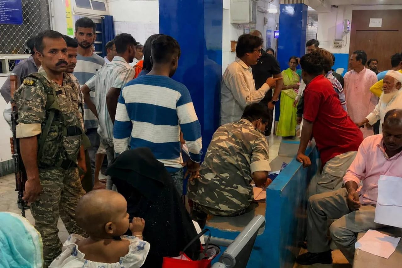 गिरिडीह कॉलेज के पास तेज रफ्तार वाहन ने टोटो को मारी टक्कर, इलाज के दौरान चालक की मौत