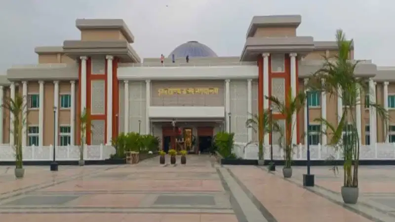 तीन दशक पुराने मामले में झारखंड हाईकोर्ट का बड़ा फैसला, सेवानिवृत्त कर्मी से अतिरिक्त वेतन की वसूली अवैध