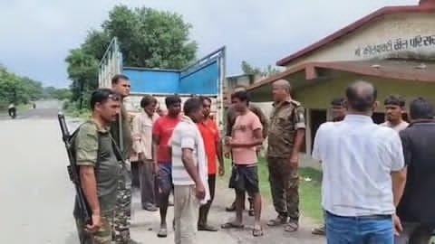 स्टेडियम गेट के बाहर मानसिक विक्षिप्त महिला का शव मिलने से सनसनी, कई दिनों से इलाके में भटक रही थी महिला
