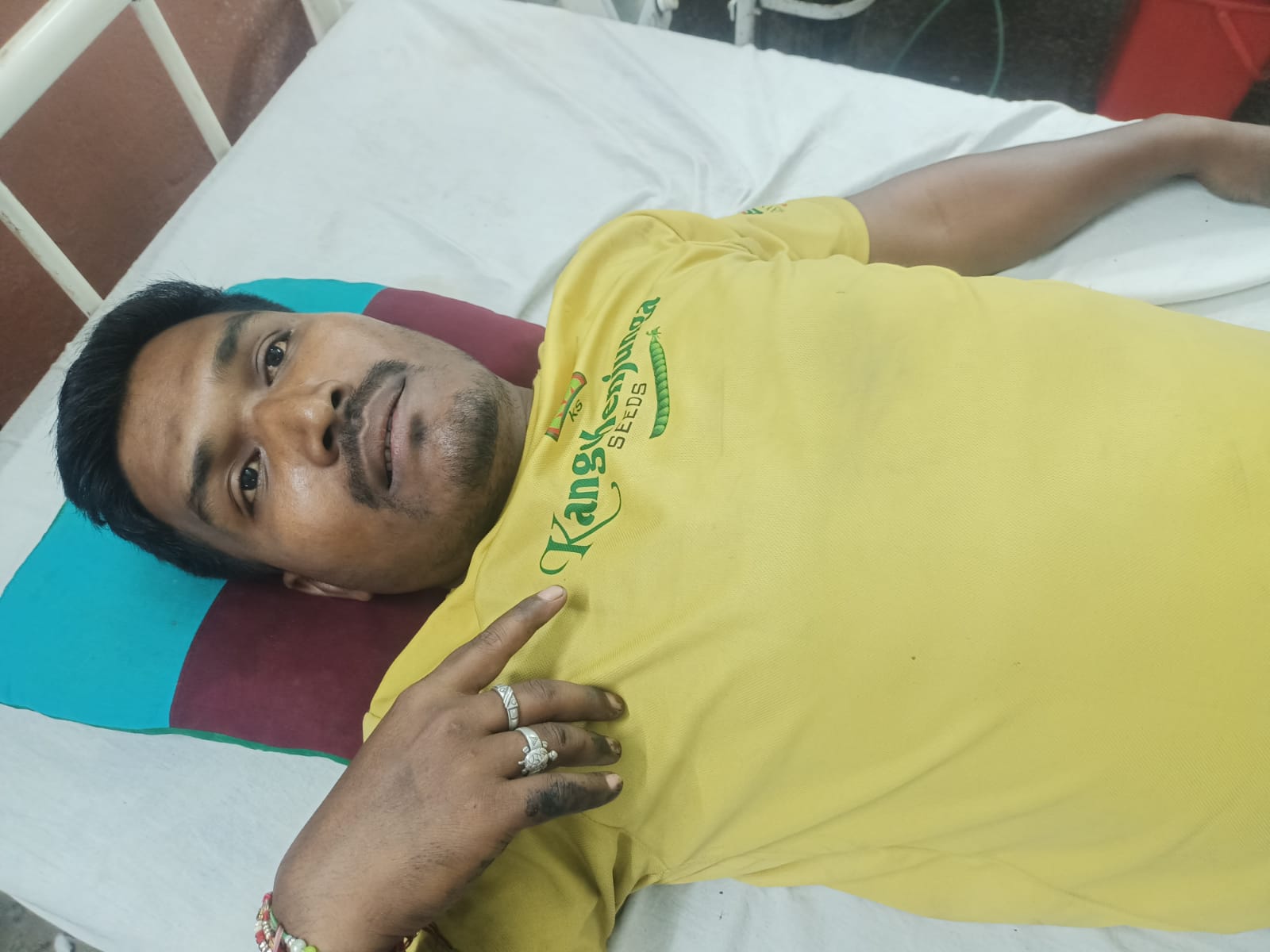 मगध कोलियरी में अपराधियों ने की ताबड़तोड़ फायरिंग, कंप्यूटर ऑपरेटर को लगी गोली