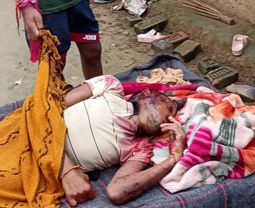 मुंगेर में पिता ने कुल्हाड़ी मारकर कर सोएं अवस्था में कर दी पुत्र की हत्या, हत्यारा पिता हुआ फरार