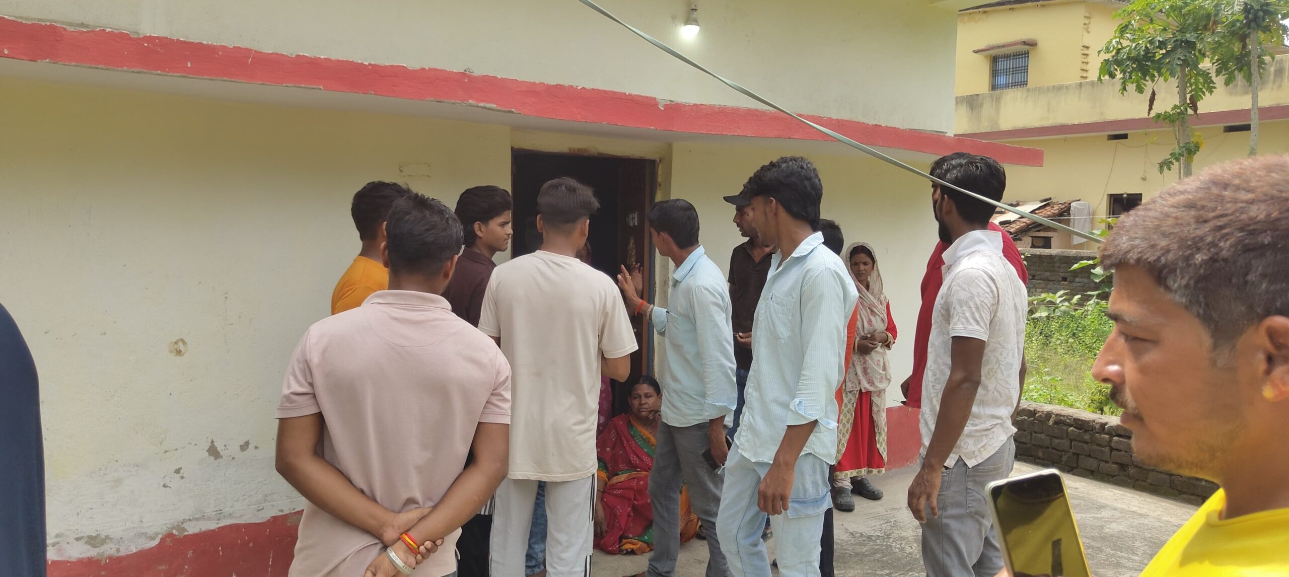 चतरा के सोहाद गांव में धर्मांतरण की कोशिश पर भड़के ग्रामीण