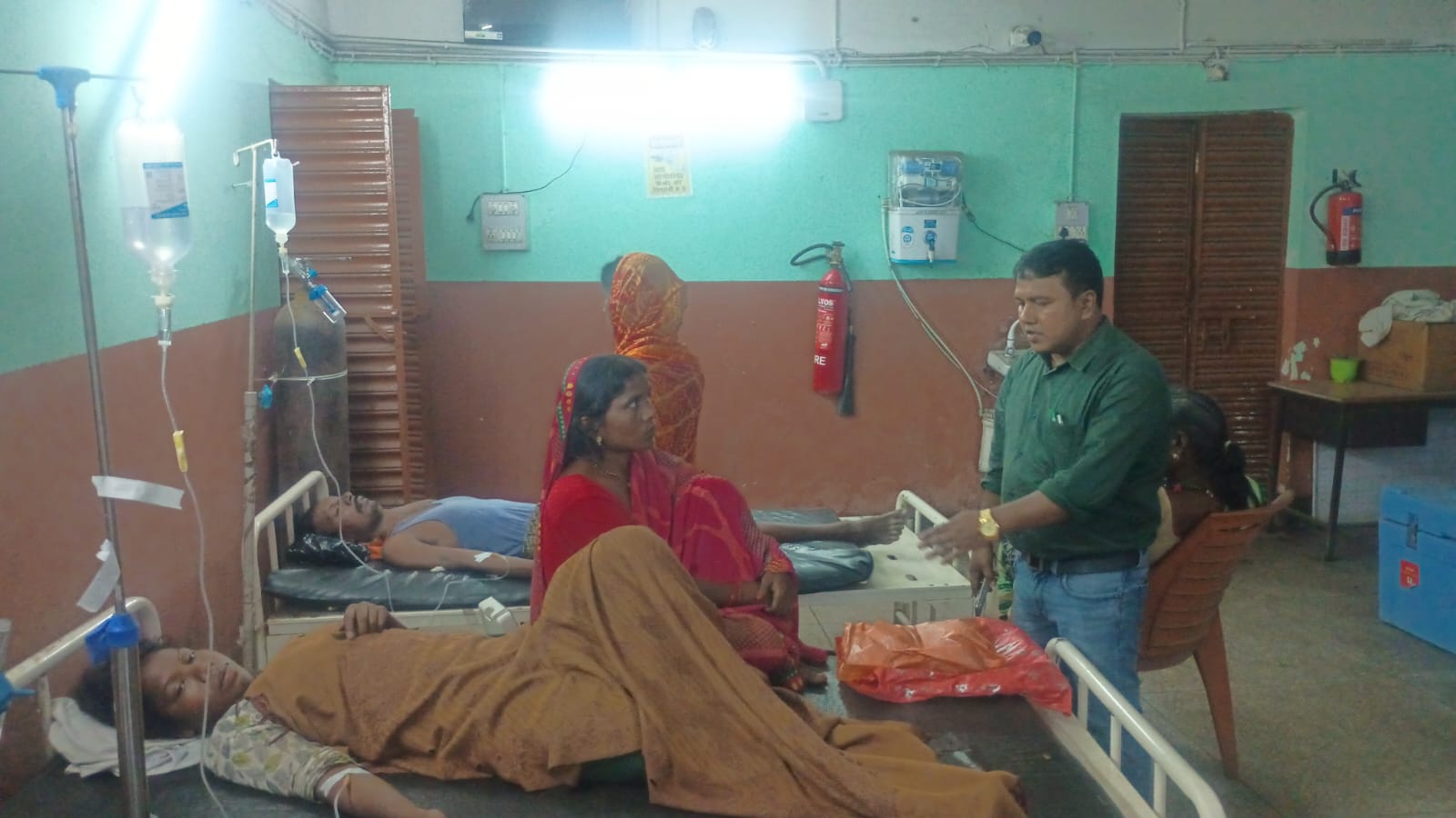 छत से गिरकर 20 वर्षीय युवती गंभीर रूप से घायल, प्राथमिक उपचार के बाद बेहतर इलाज के लिए रेफर