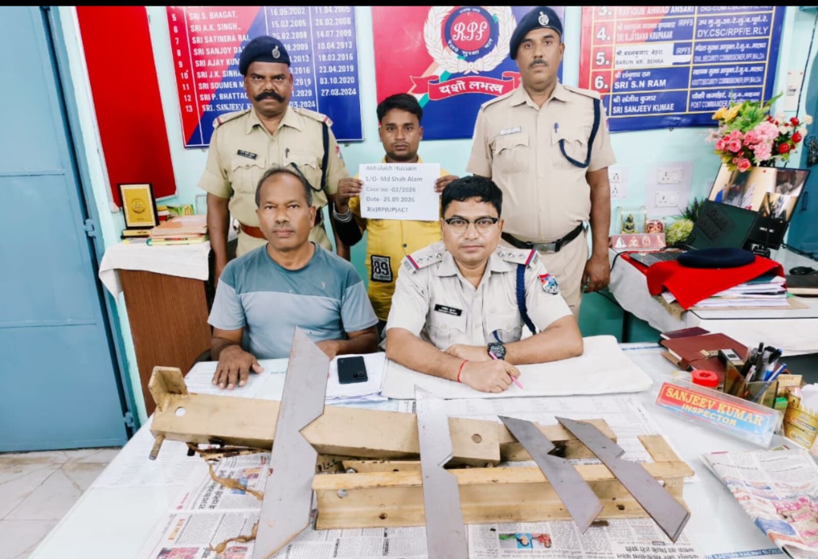 रेलवे ट्रांसफार्मर के पुर्जे चोरी मामले में RPF की बड़ी कार्रवाई, स्क्रैप दुकान पर छापा; आरोपी गिरफ्तार
