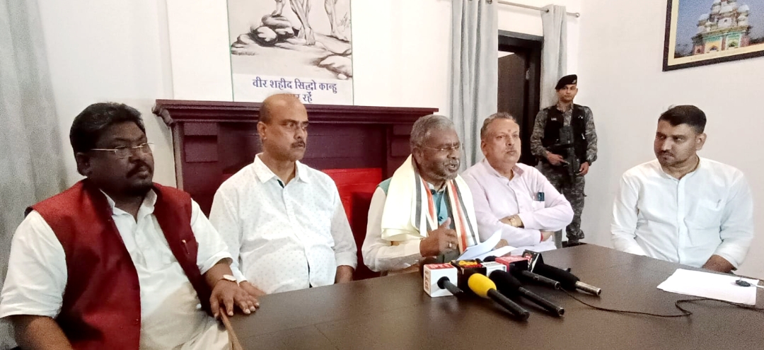 जेएसएससी-सीजीएल परीक्षा मामले में अधिकारियों की भूमिका की जांच हो: बाबूलाल मरांडी