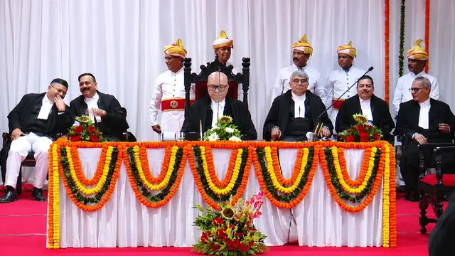 झारखंड उच्च न्यायालय के तीन नए न्यायाधीशों को मुख्य न्यायाधीश एमएस सोनक ने दिलाई शपथ