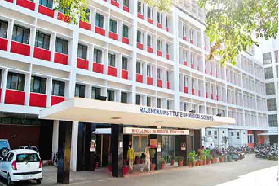 गुमला में नाबालिग से सामूहिक दुष्कर्म, रिम्स में इलाज के दौरान मौत