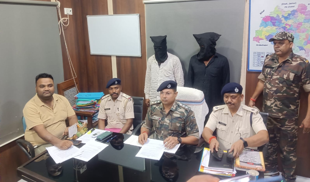 गणेश पूजा पार्टी के दौरान फायरिंग कांड का पुलिस ने किया खुलासा, बाबा गिरोह के दो सदस्य गिरफ्तार