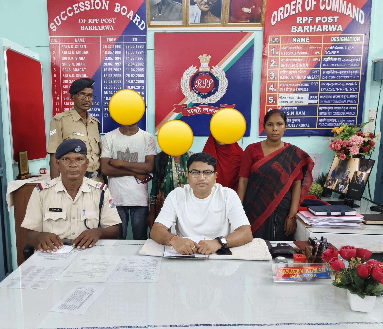 आरपीएफ बरहरवा द्वारा तीनपहाड़ एवं बरहरवा रेलवे स्टेशन से 05 नाबालिग बच्चों का रेस्क्यू कर सुरक्षित किया सुपुर्द
