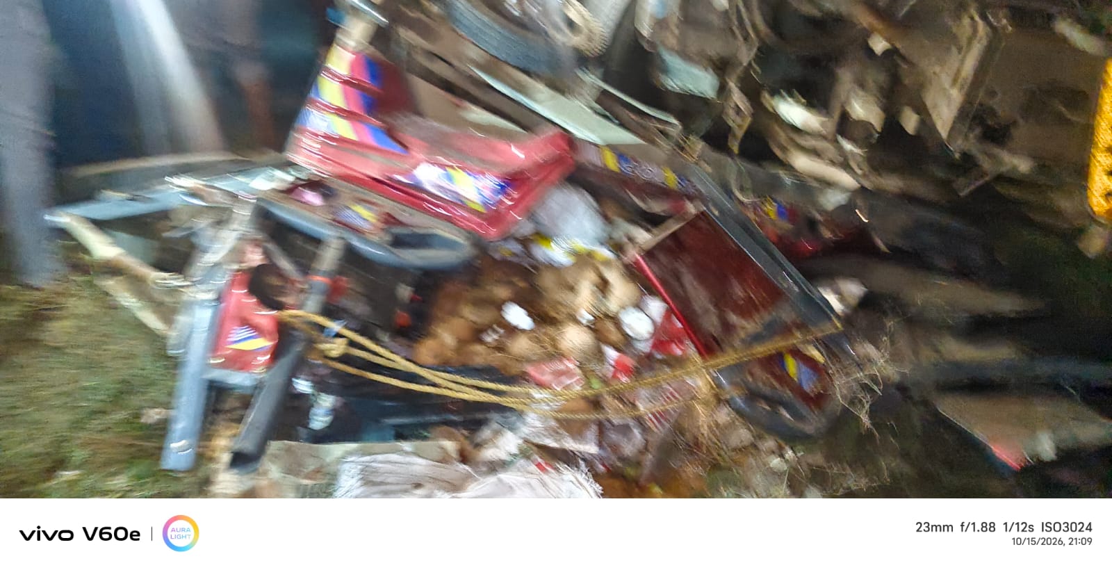 केशरो गांव के पास हाइवा और टोटो में भीषण टक्कर, तीन की मौत, दो गंभीर