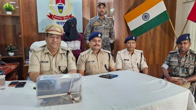 चतरा में हथियार और 54 गोलियों के साथ टीएसपीसी समर्थक गिरफ्तार