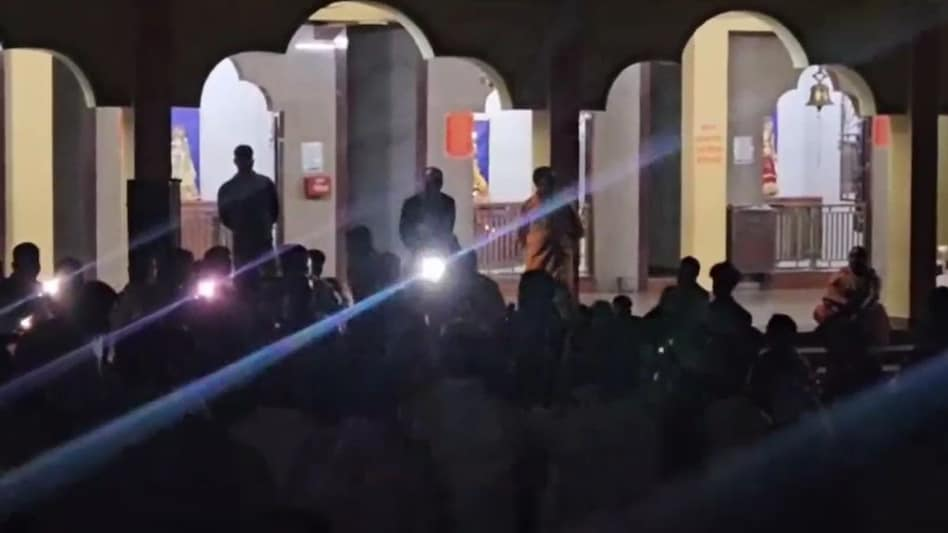 ऊर्जामंत्री के कार्यक्रम में बत्ती गुल, एसडीओ-जेई सस्पेंड
