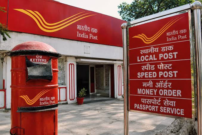 इंडिया पोस्ट के राजस्व में 15.8% की बढ़ोतरी, ₹15,373 करोड़ तक पहुंचा कारोबार; पार्सल सेवाओं में 70% उछाल
