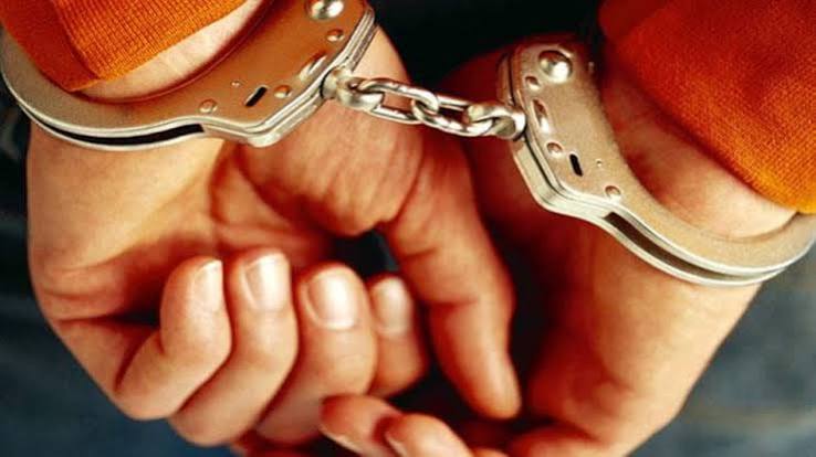 इटखोरी में महिला की संदिग्ध मौत के मामले में पति गिरफ्तार, सात लोगों पर प्राथमिकी दर्ज